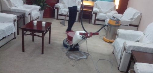 北京恒通辦公樓清洗地毯針對(duì)大型職場辦公地毯定期清洗